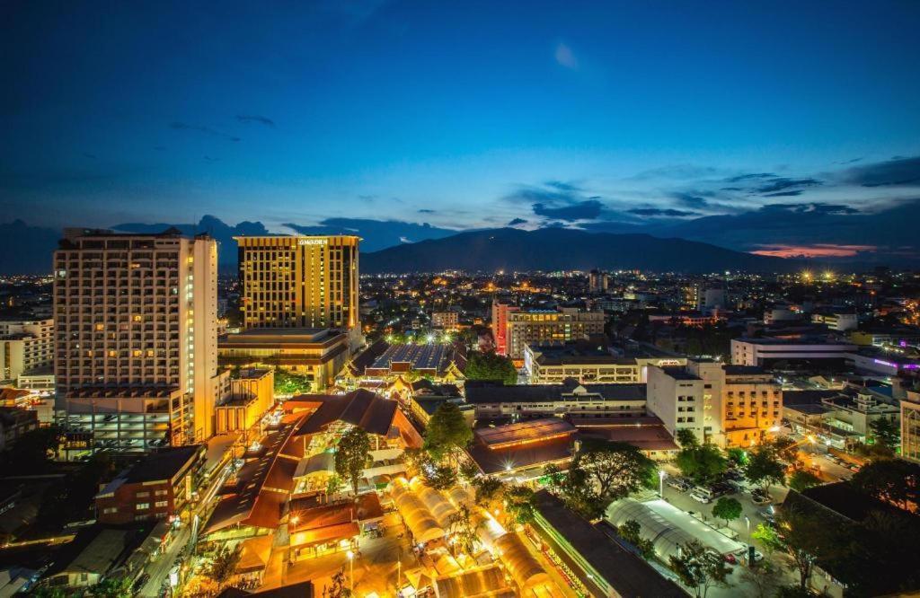 Oyo 412 7 Days Hotel Chiang Mai Extérieur photo